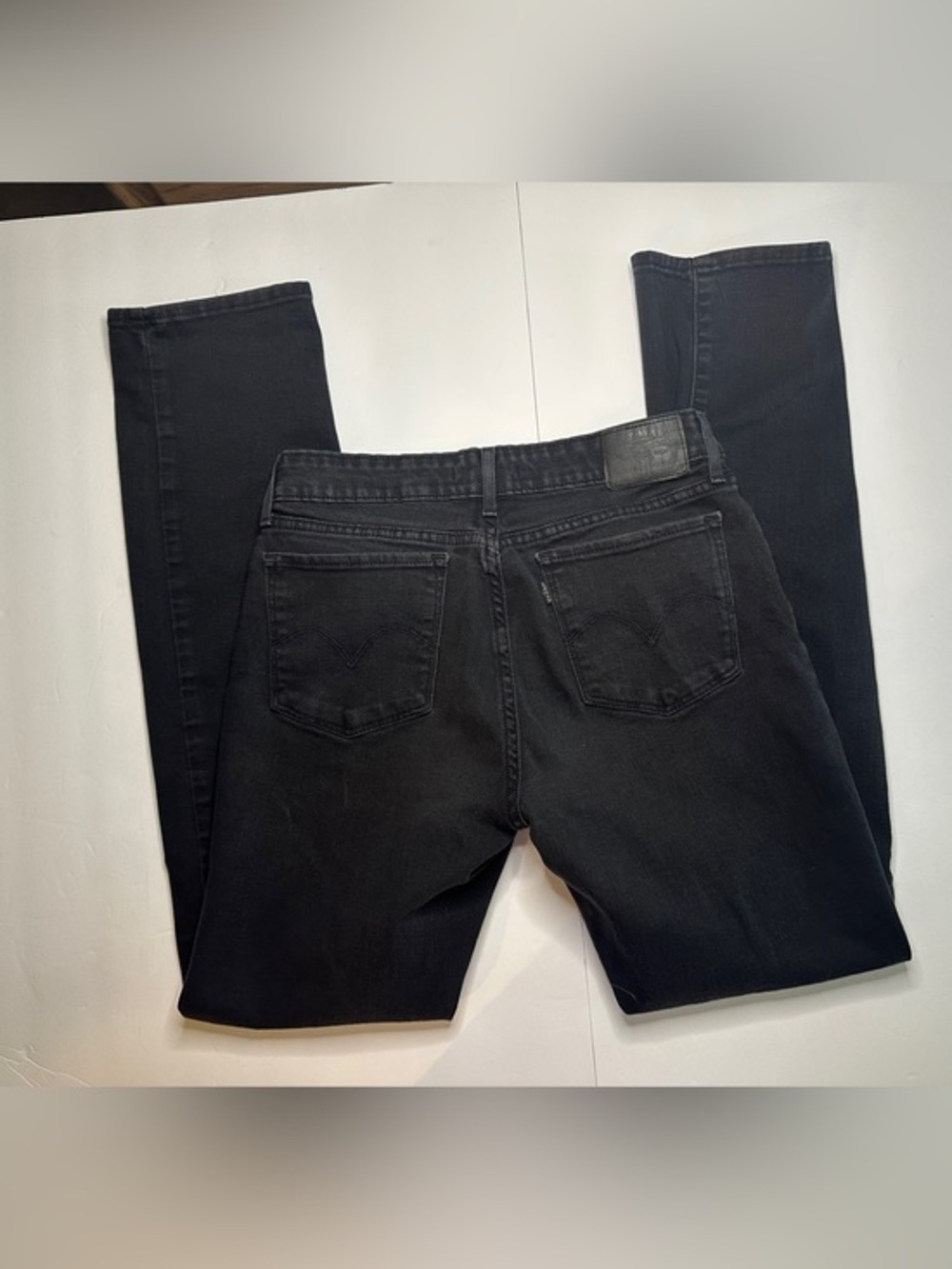 Levi’s Black Womens Black Label Slim Jeans  Size 30